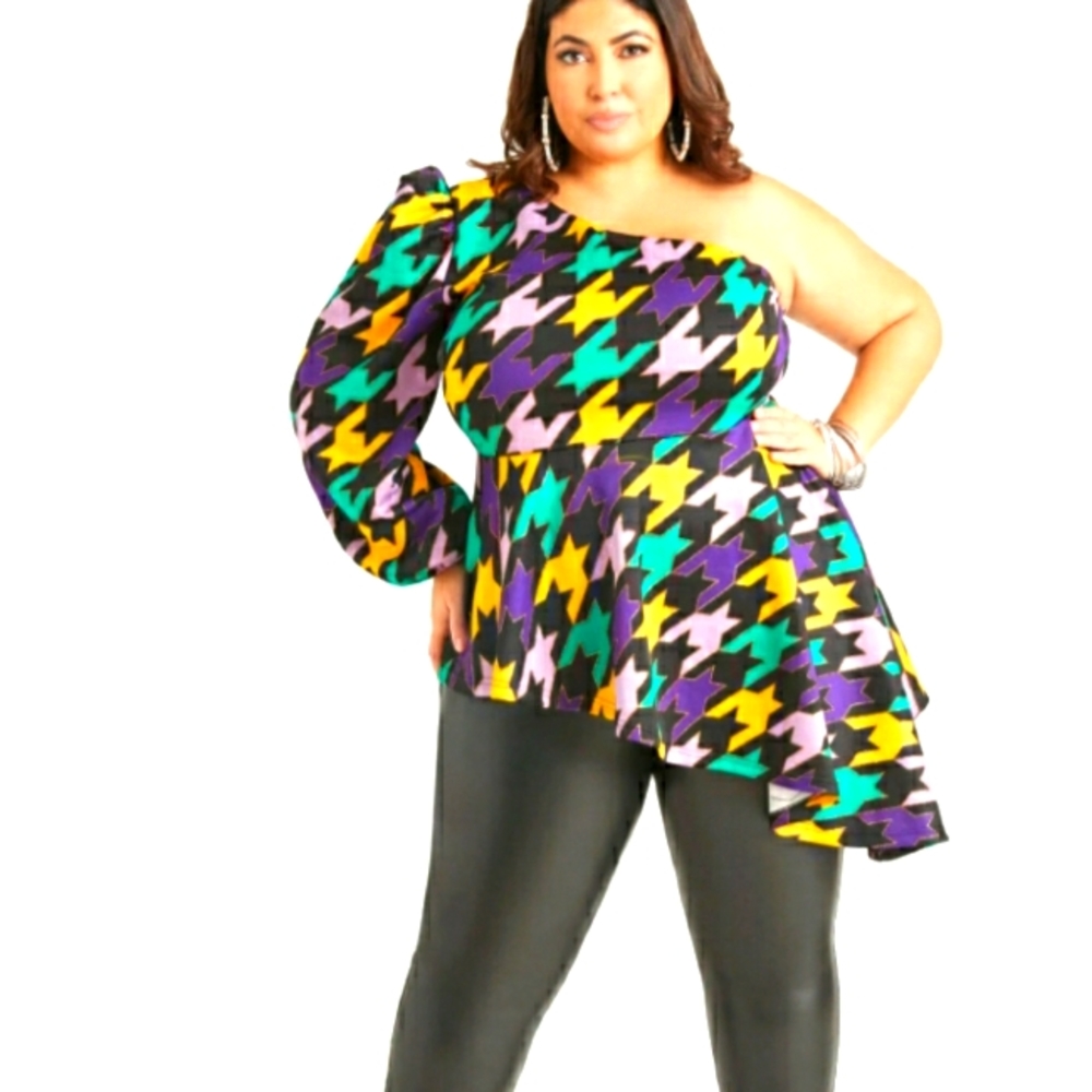 Long sleeve cold shoulder asymmetric top blouse Sizes 12 and 14
